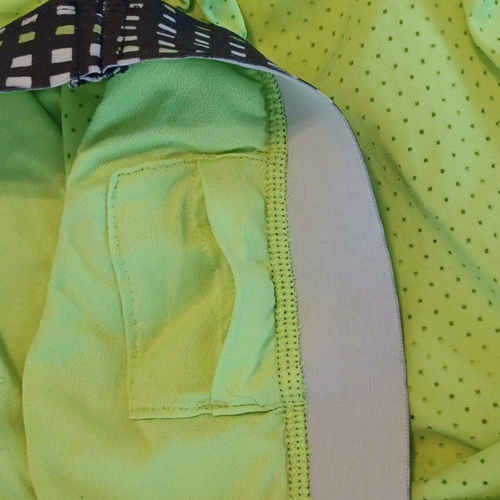 ☀️Under Armour Running Shorts - Picture 5 of 5